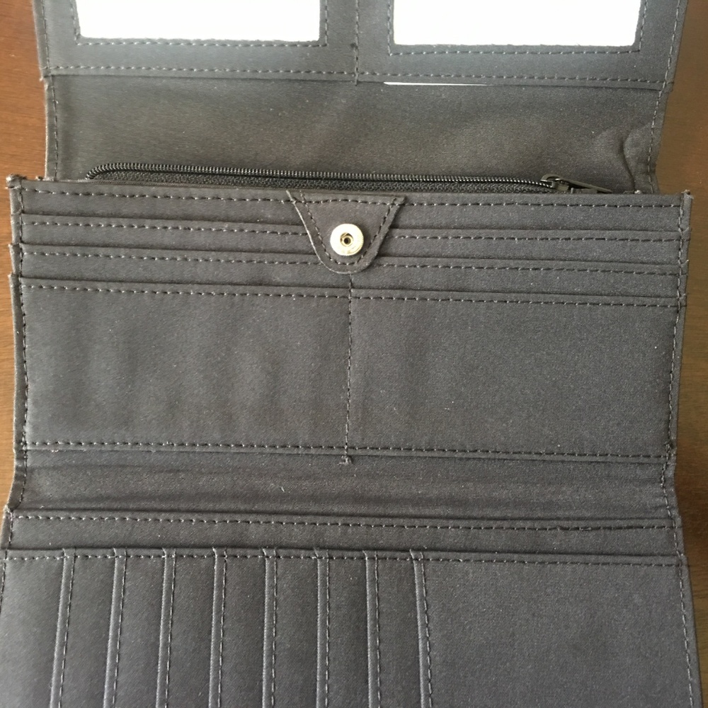 Kenneth Cole Reaction Wallet Envelope - Picture 7 of 8